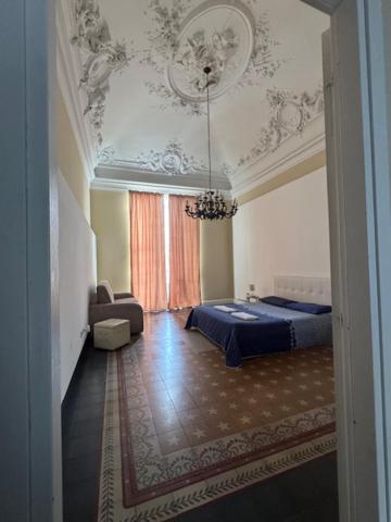Suite Con Terrazza In Centro Storico 卡塔尼亚 外观 照片